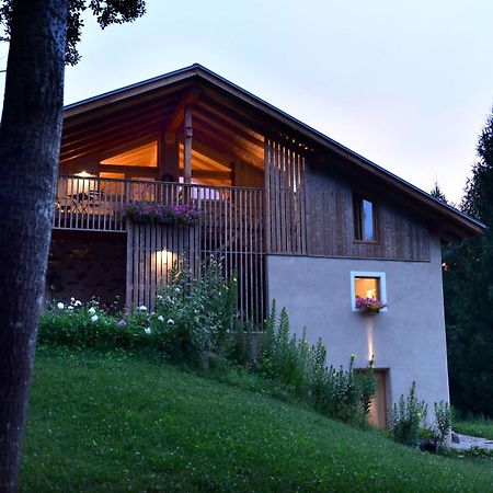 B&B Mas De Lagorae Tesero Luaran gambar